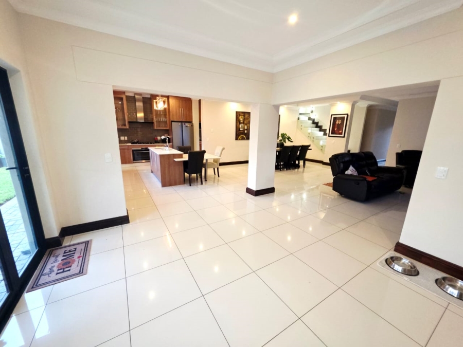 5 Bedroom Property for Sale in Sandown Western Cape